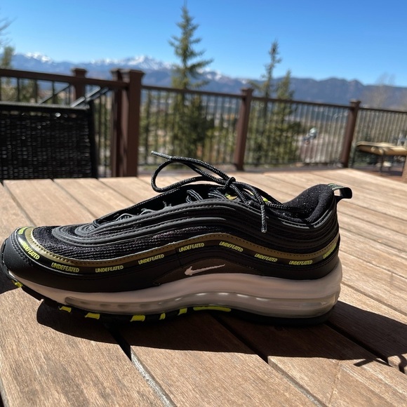 Nike Air Max 97 X Undefeated Mens Black Volt Sneaker Shoes - Picture 5 of 9